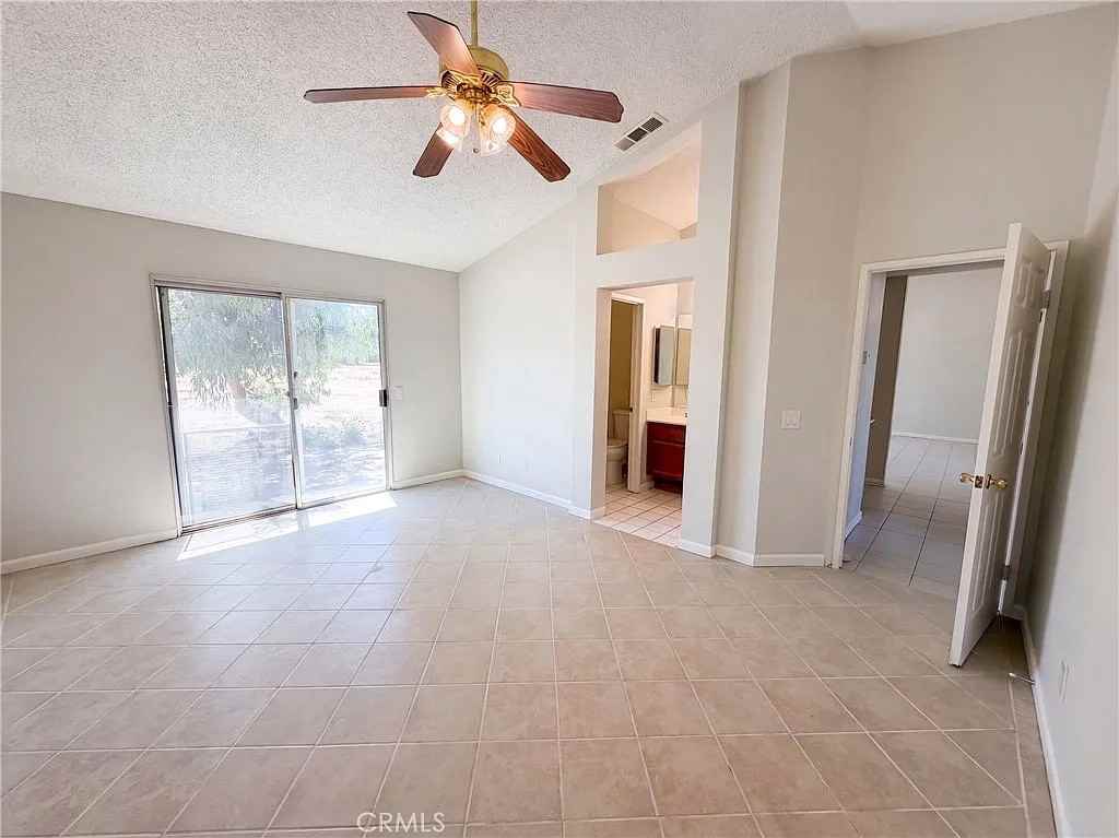 13561 Glacier Circle - Photo 3 of 8