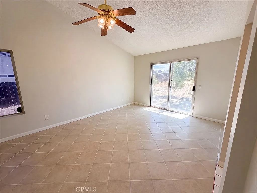 13561 Glacier Circle - Photo 4 of 8
