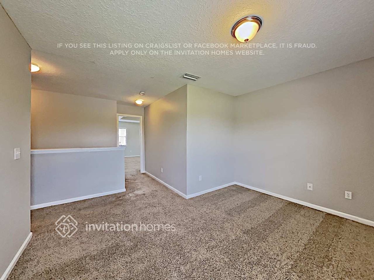 1400 Riva Del Garda Way - Photo 4 of 20