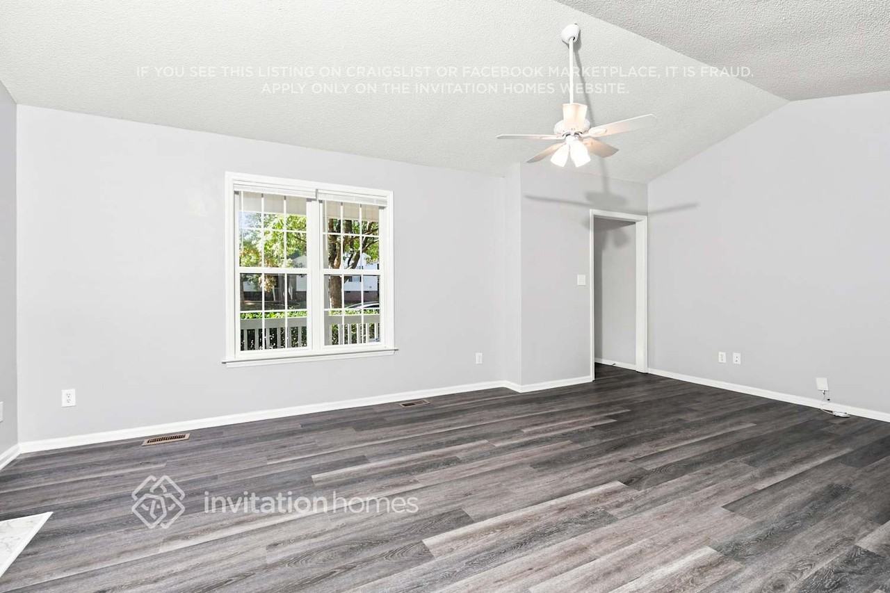 416 Westonridge Run - Photo 5 of 17