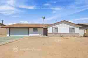 featured image of 3410 W Orchid Ln