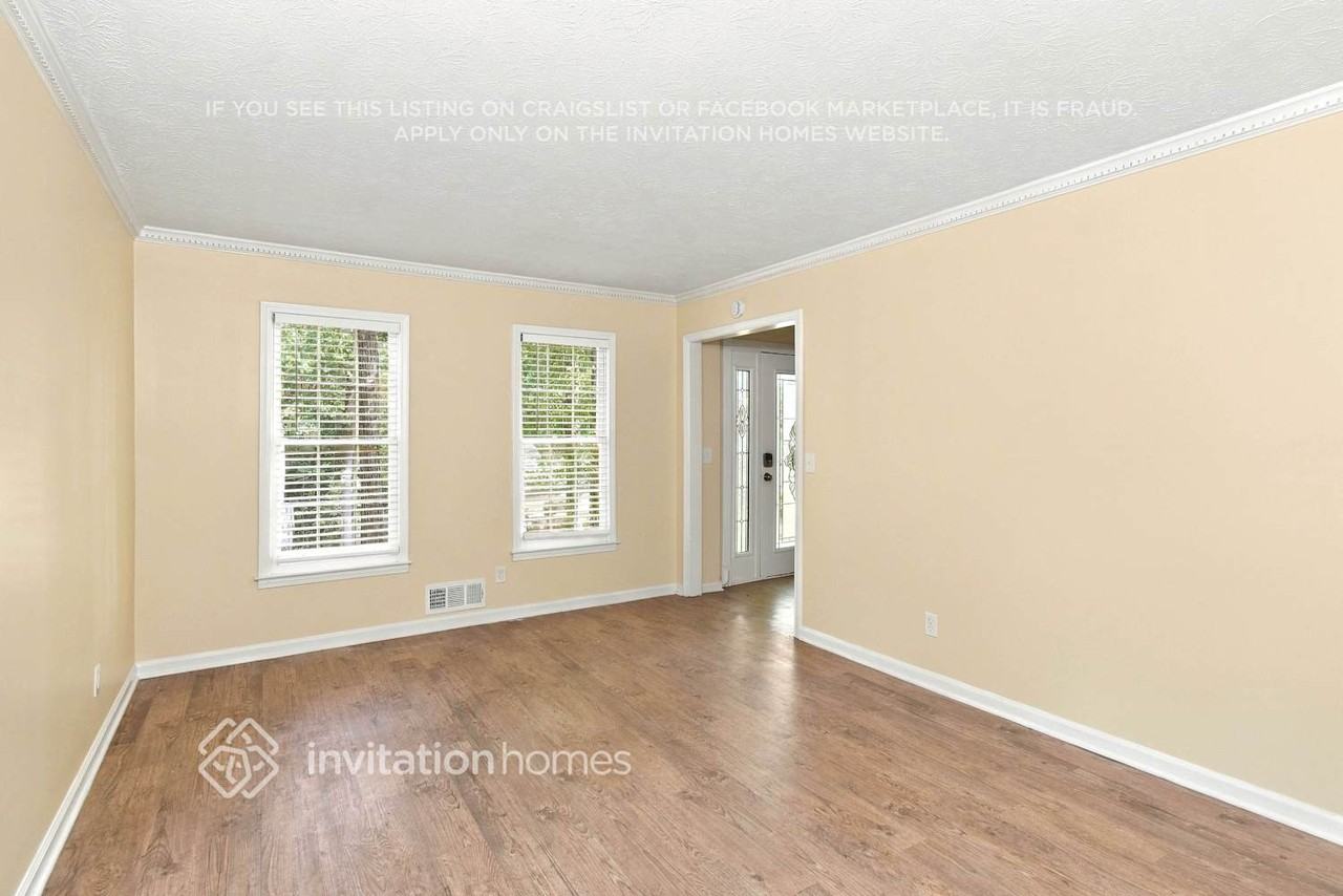 4640 Mountain Creek Dr Ne - Photo 6 of 19