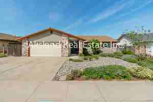 featured image of 697 Garden Gate Dr #1