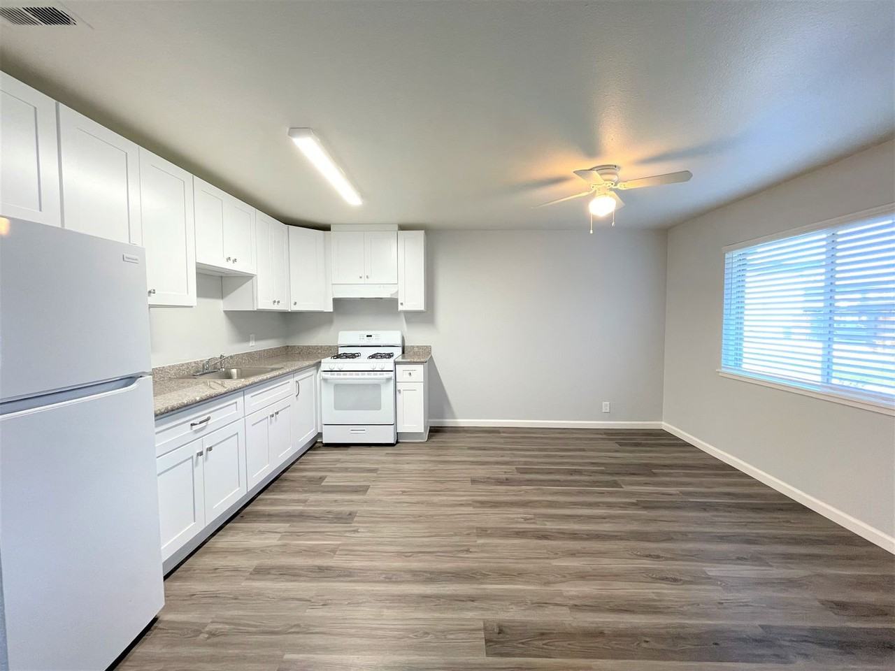 613 Camanche Lane - Photo 2 of 9