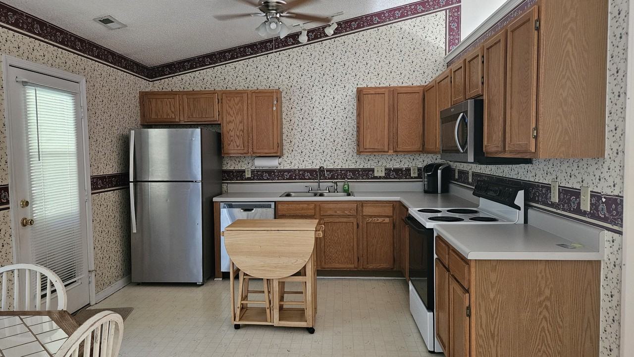713 Mill Creek Rd #1 - Photo 5 of 27