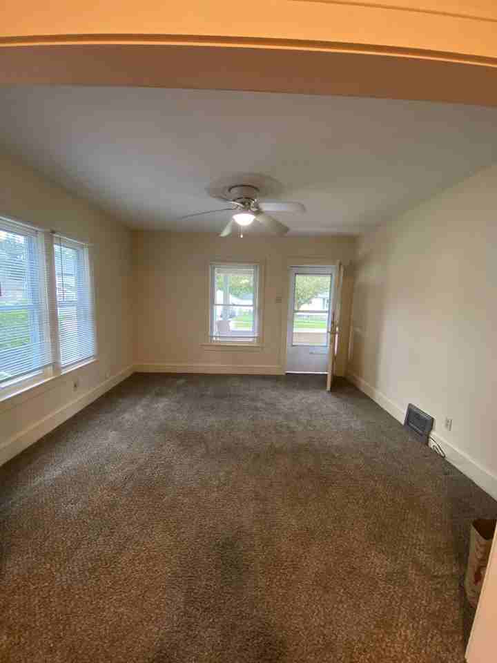 1112 S West Ave #1 - Photo 4 of 12