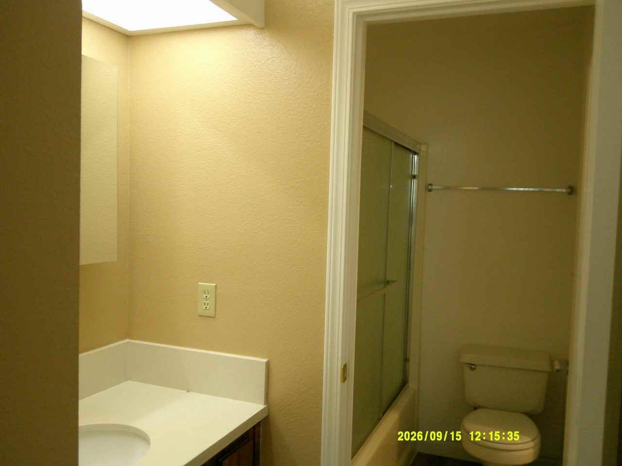 Irish Hills Hamlet Apartments - Photo 5 of 21