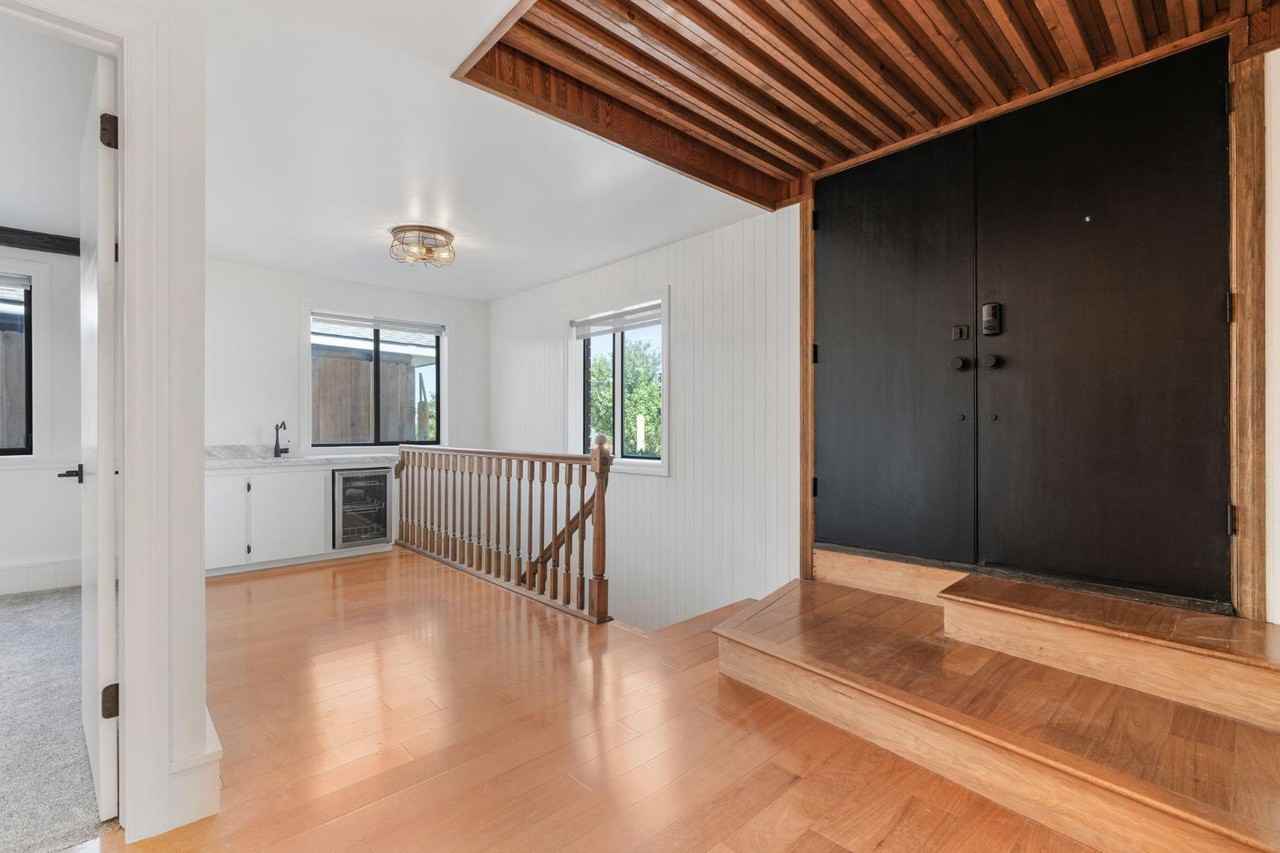 Hauser Apartments - Photo 6 of 22