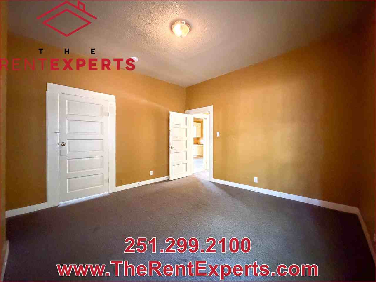 923 W Prichard Ave #1 - Photo 7 of 18