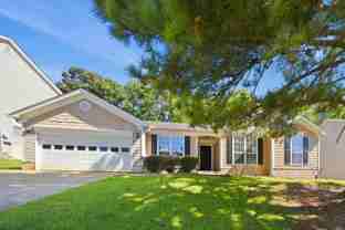 422 Shoal Cir - Photo 1 of 1