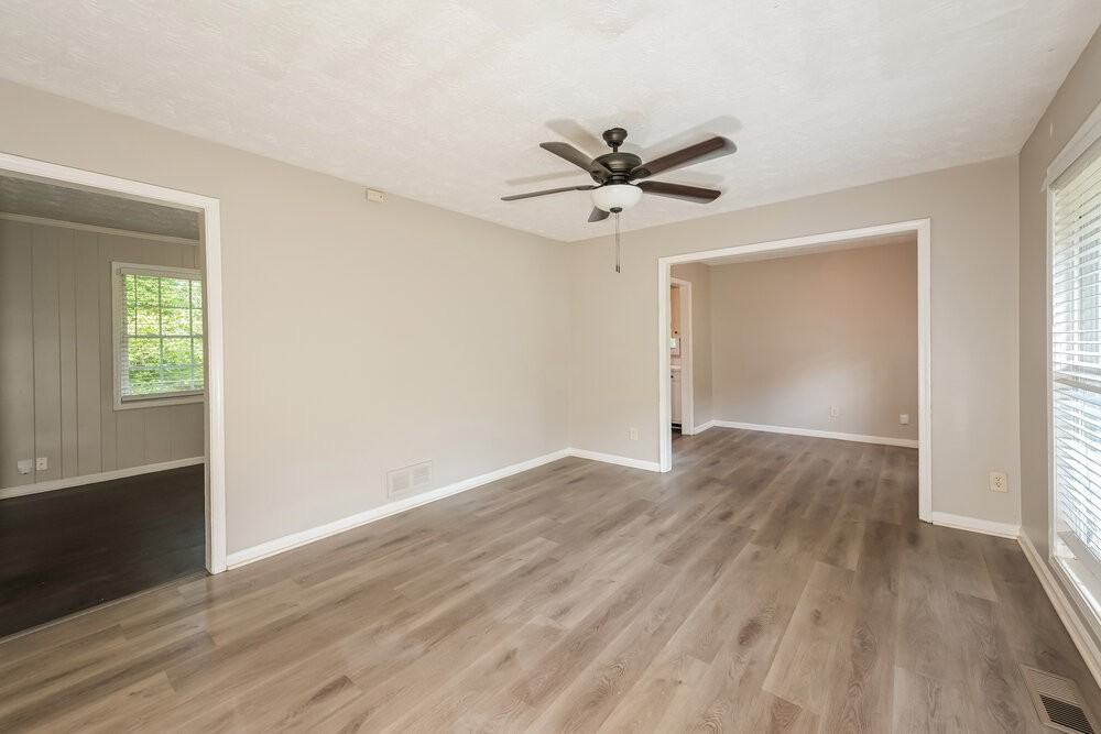 4436 Colony East Dr - Photo 7 of 19