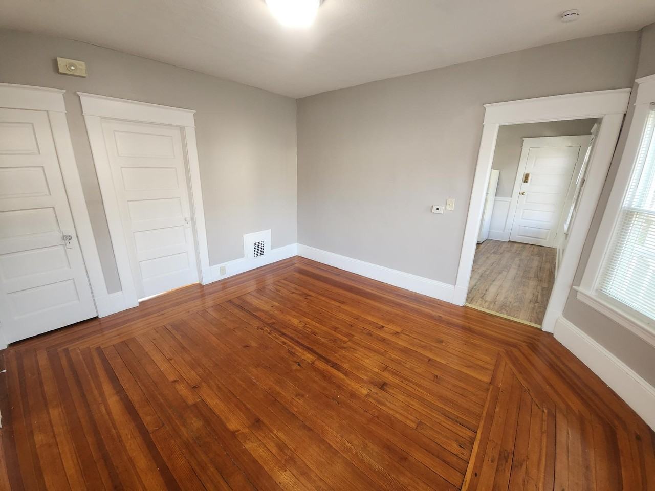 27 Fairview Ave #27A - Photo 4 of 22