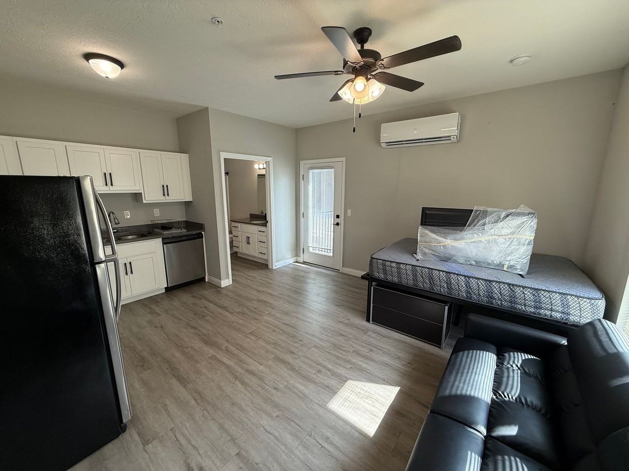Grant Street Lofts - Photo 2 of 7