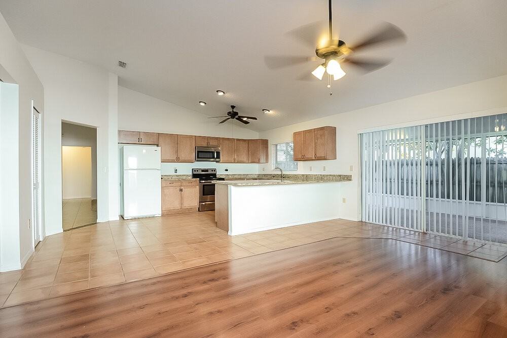 2341 Tioga Dr - Photo 3 of 14
