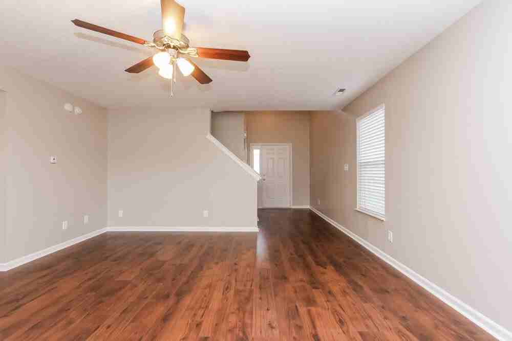 8047 Twin River Dr - Photo 2 of 15