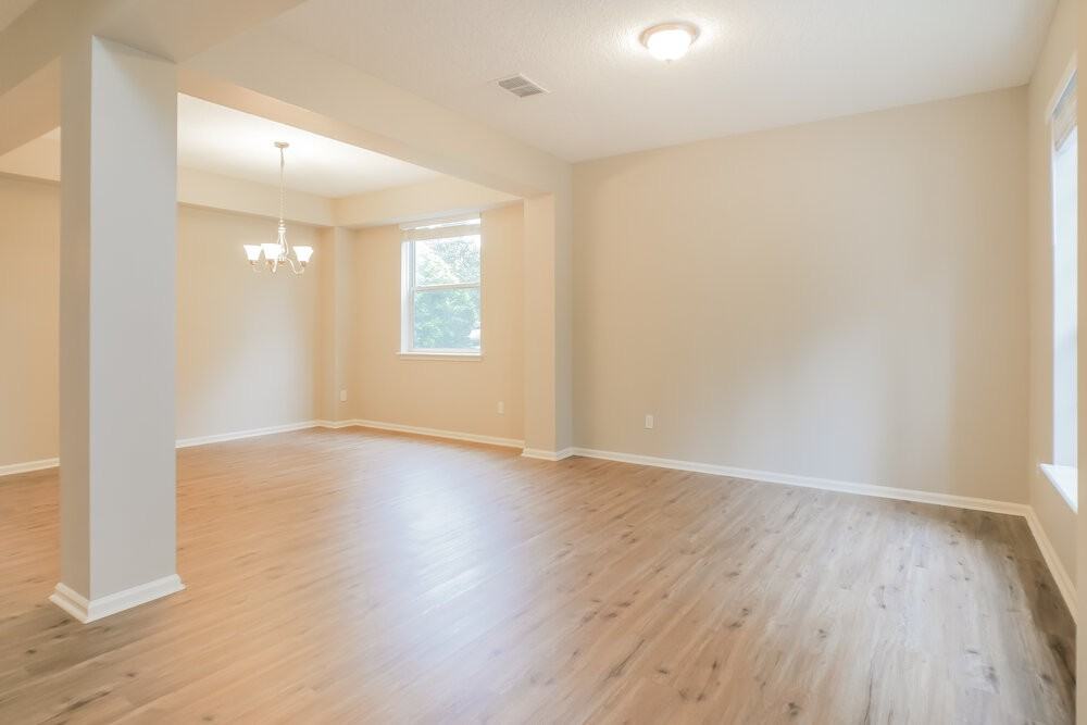 183 Pine Arbor Cir - Photo 5 of 17