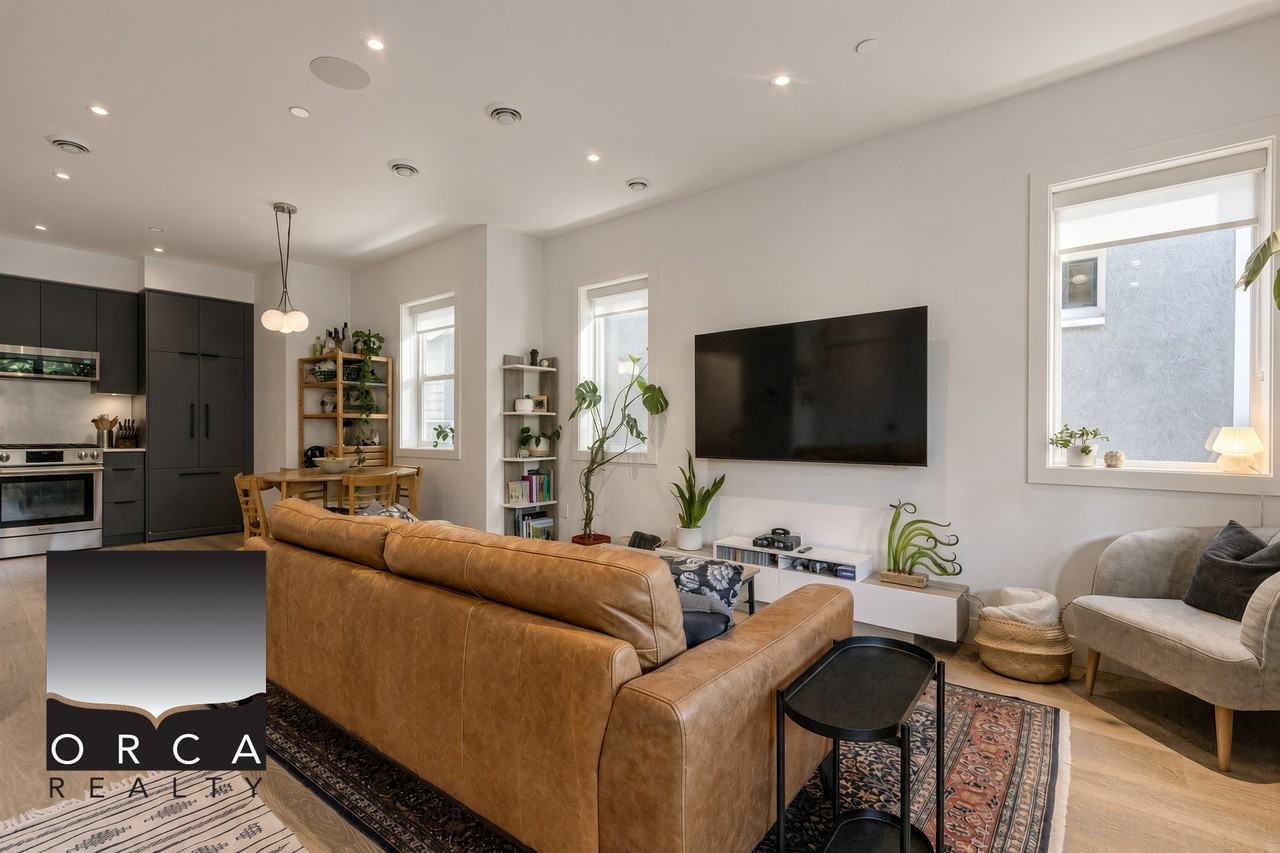 1784 Charles St - Photo 4 of 22