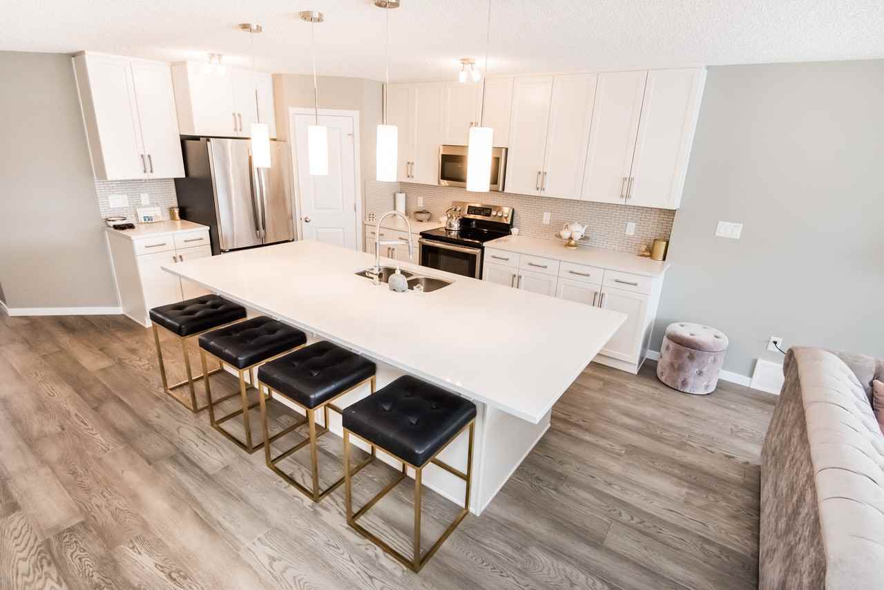 2797 Place Chokecherry Sw - Photo 2 of 19