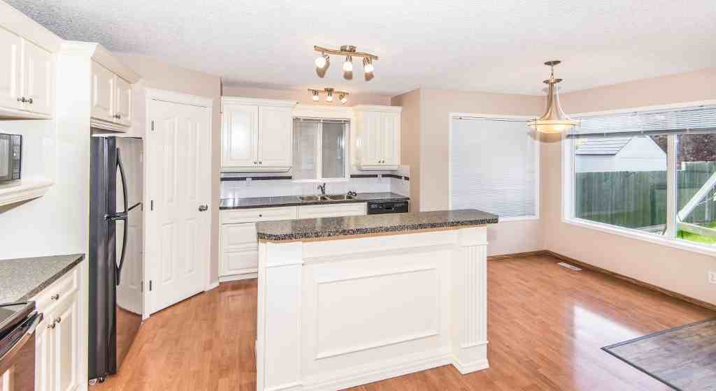 111 Arbour Crest Rise Nw - Photo 2 of 16