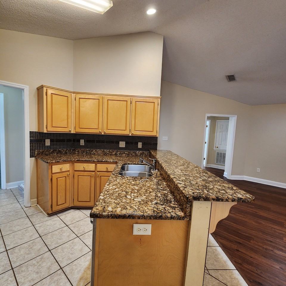 3631 Club Dr #1 - Photo 6 of 15