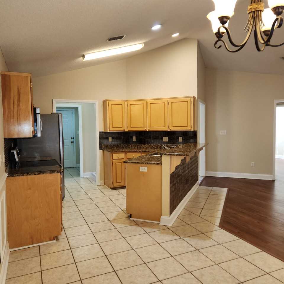 3631 Club Dr #1 - Photo 7 of 15