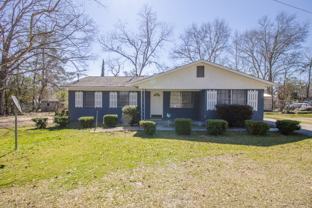 104 President Cir #1 - Photo 1 of 1