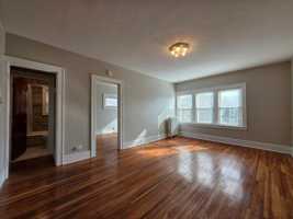 featured image of 962 Monroe Ave