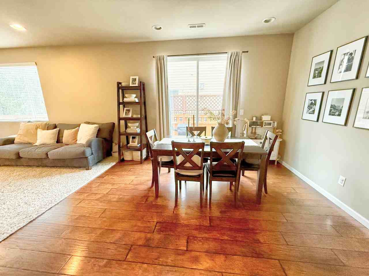 3326 Hydra St Ne #1 - Photo 7 of 28