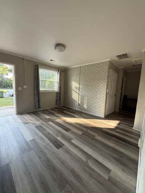 1834 Grace St #1 - Photo 2 of 8