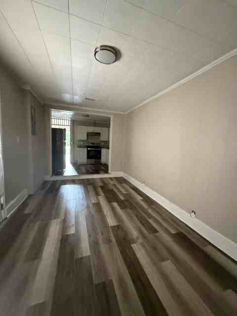 1834 Grace St #1 - Photo 3 of 8