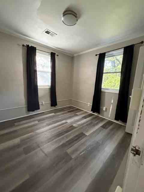 1834 Grace St #1 - Photo 5 of 8