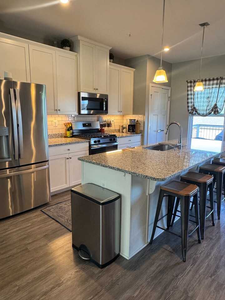 1152 Rosecroft Ln #1 - Photo 2 of 18