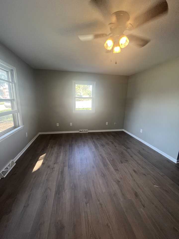 411 Mcgoodwin Ave #1 - Photo 6 of 6