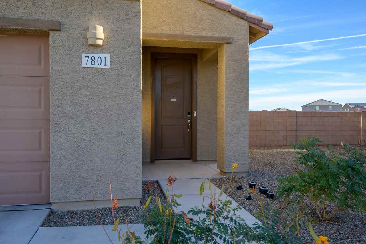 7801 S Walnutview Dr #1 - Photo 4 of 43