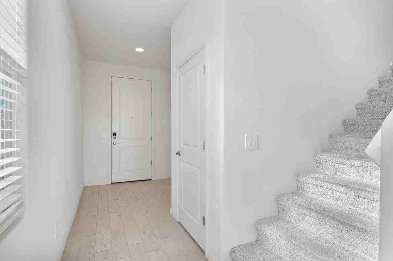 7801 S Walnutview Dr #1 - Photo 5 of 43