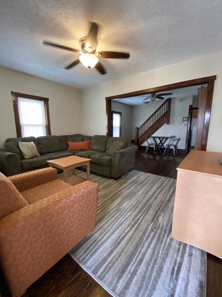 310 Rose St #1 - Photo 3 of 21