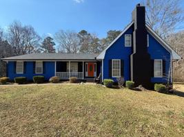 featured image of 203 Hayes Ln