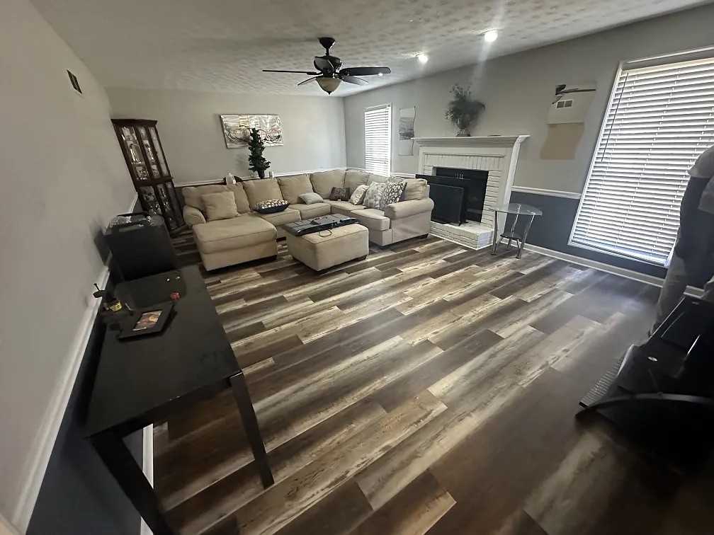 203 Hayes Ln - Photo 3 of 13