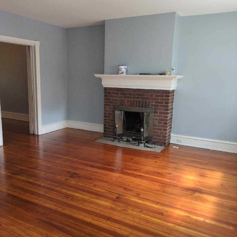 2401 N Madison St #1 - Photo 3 of 11