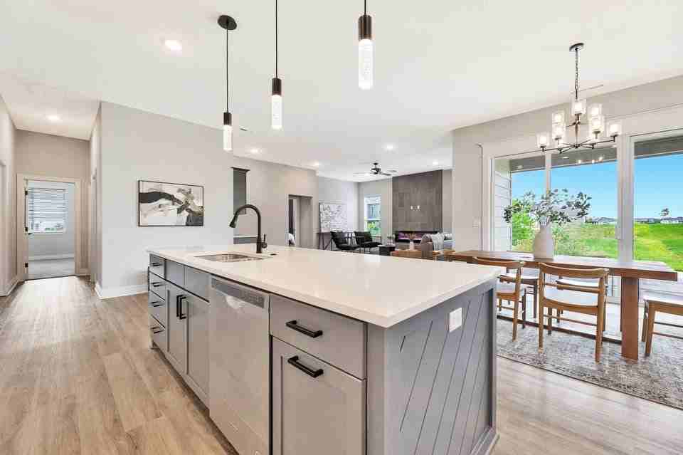 4658 W Emerald Bay Ct #1 - Photo 5 of 23