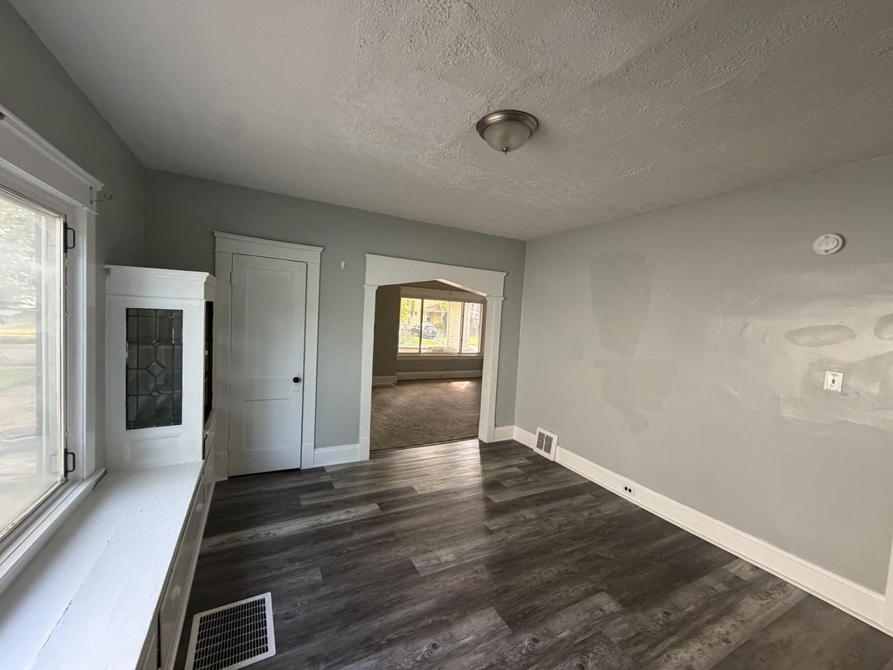 13709 Rugby Rd - Photo 3 of 14