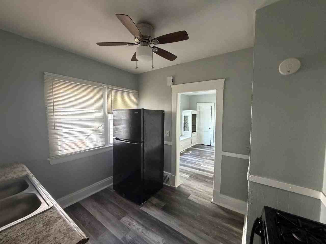 13709 Rugby Rd - Photo 5 of 14