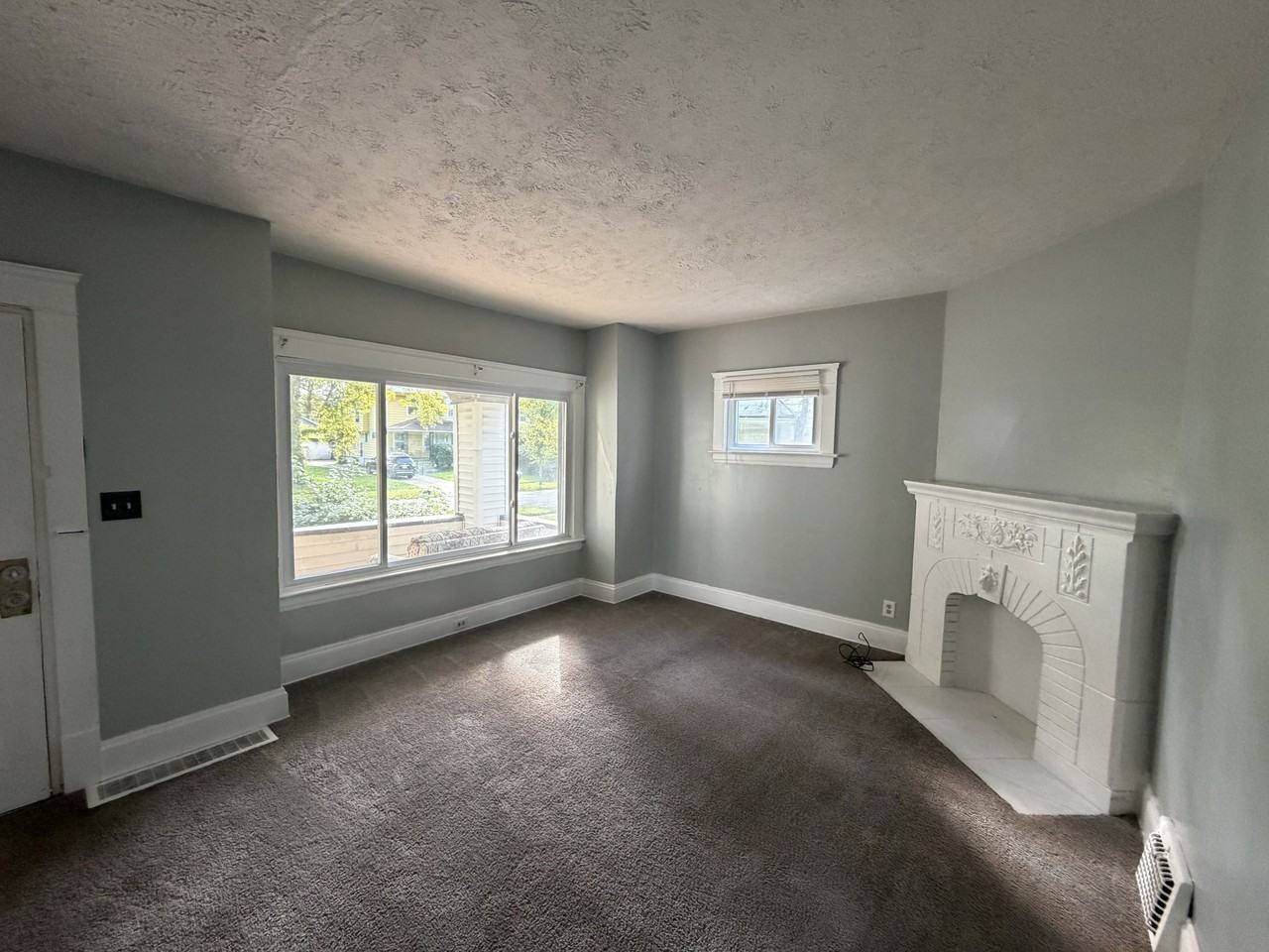 13709 Rugby Rd - Photo 7 of 14
