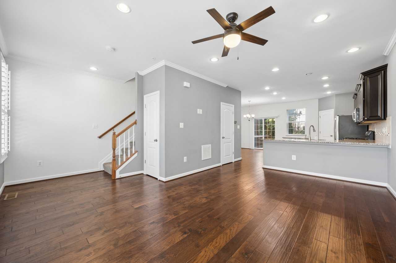 6228 Newport Pl #1 - Photo 4 of 10