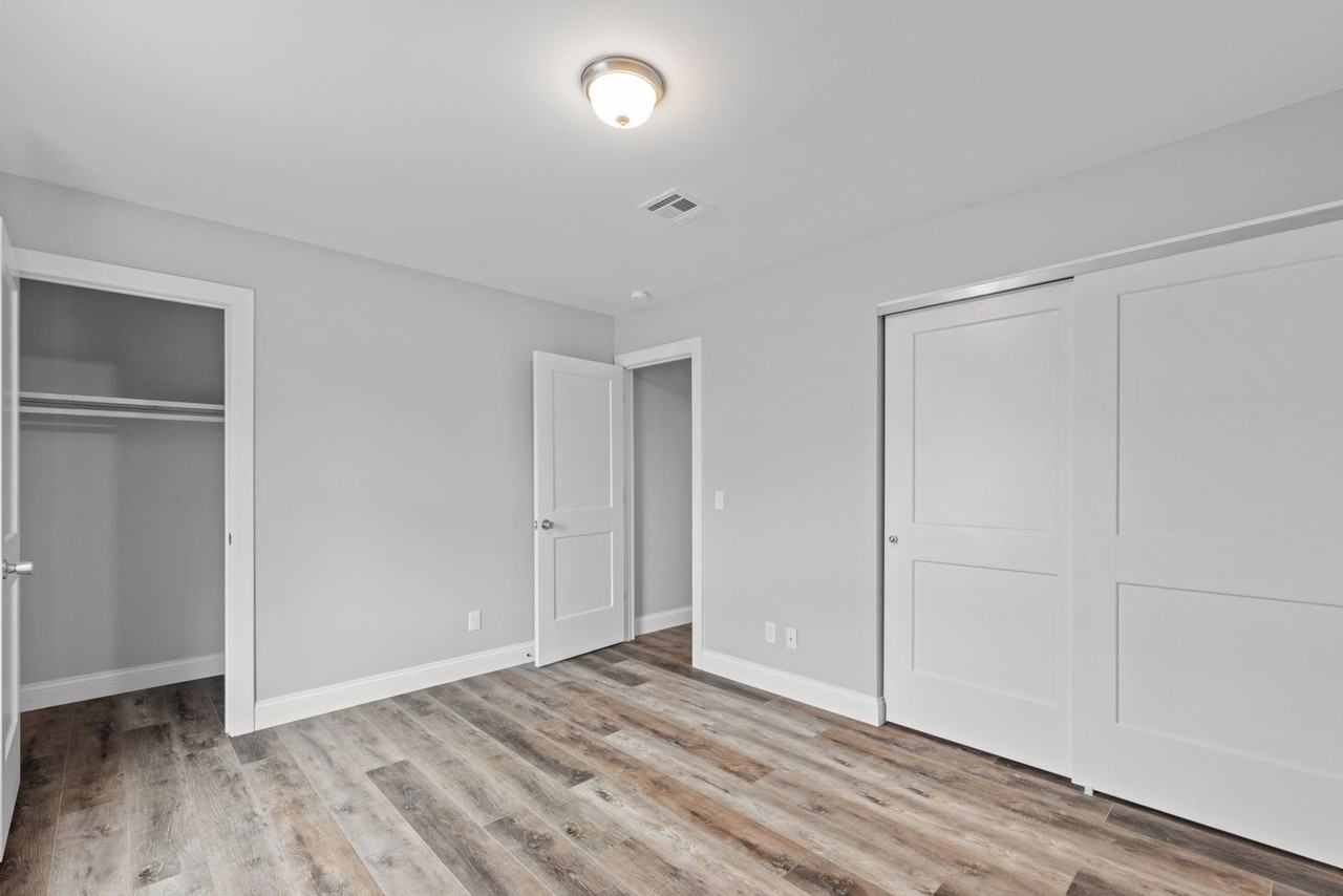 1111 Columbus Cir #A - Photo 6 of 10
