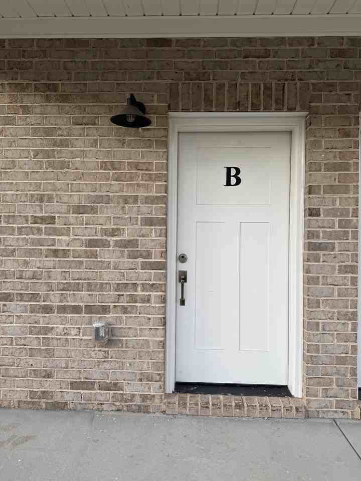 Avery Lane - 145-B #145B - Photo 2 of 10