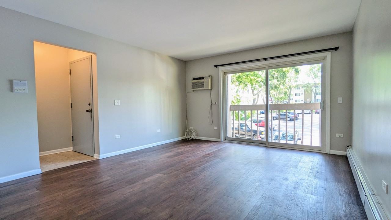 2380 Discovery Dr #C - Photo 2 of 12