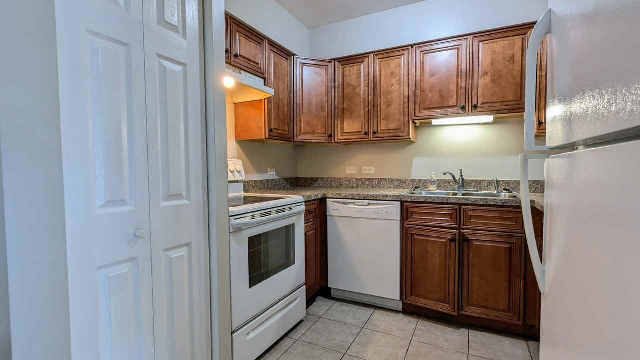 2380 Discovery Dr #C - Photo 4 of 12