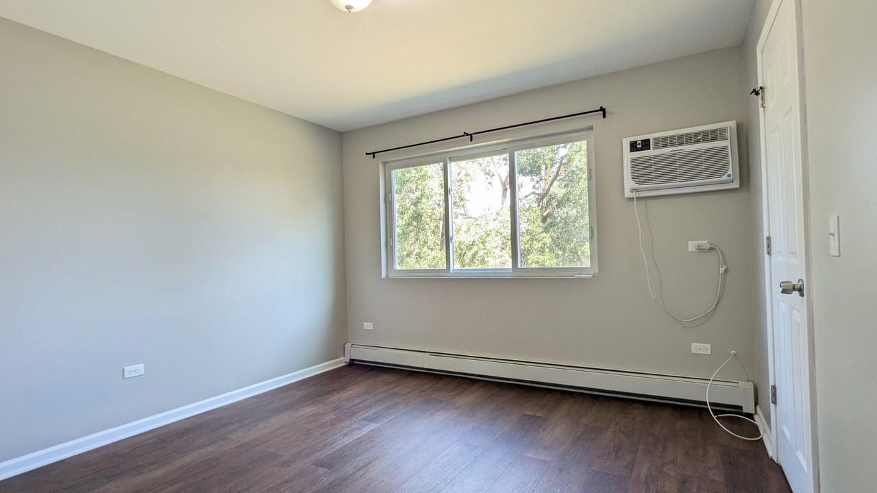 2380 Discovery Dr #C - Photo 7 of 12