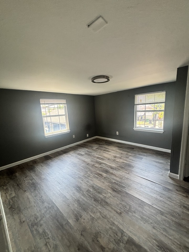 7049 Avenue E #13 - Photo 2 of 5